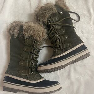 Sorel Waterproof Joan of Artic green black boots fur snow winter size‎ 6